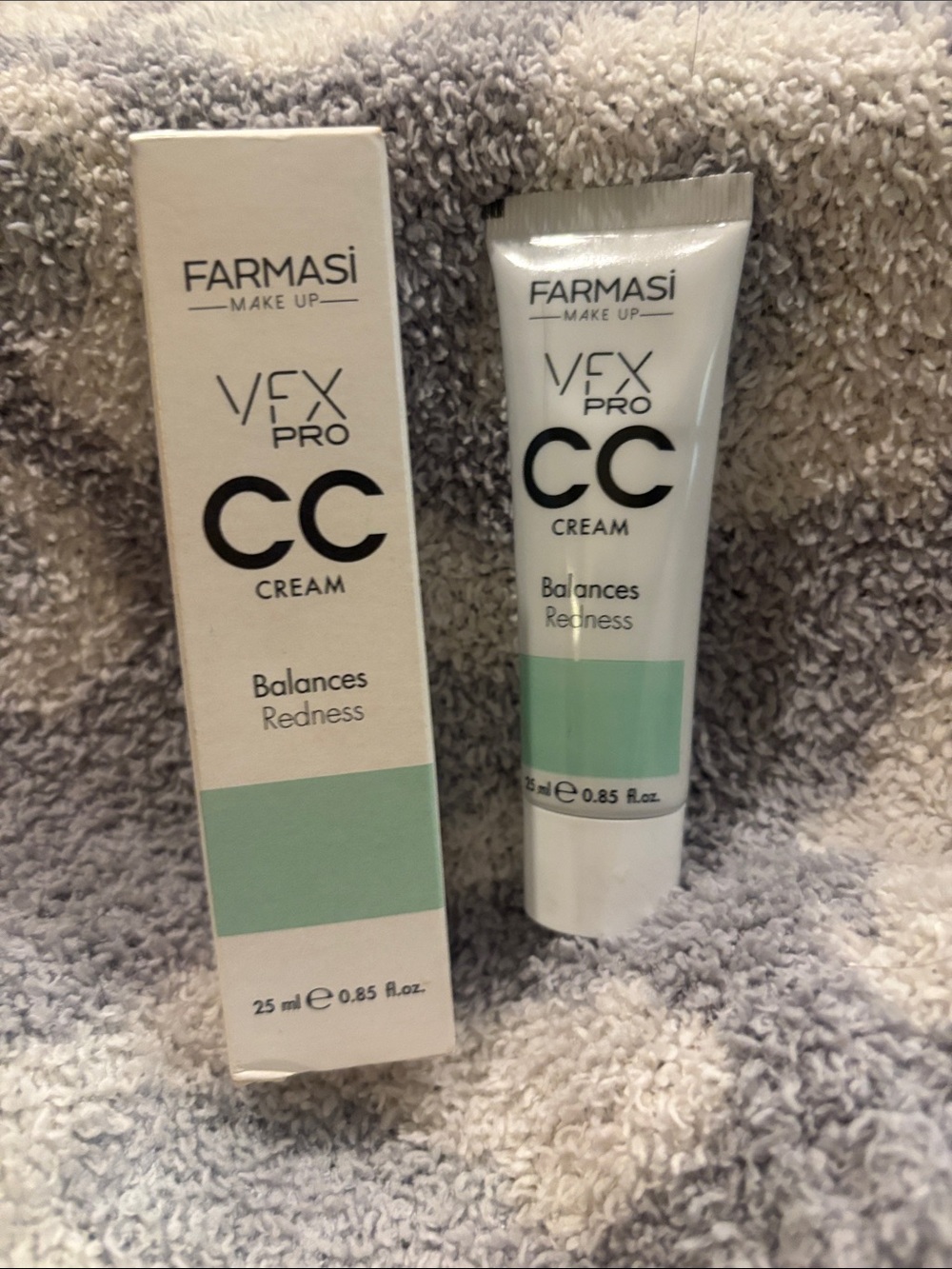 New in box Farmasi VFX Pro CC Cream Balances Redness- Mint Green Tone box